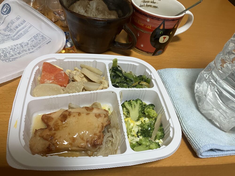 チキンステーキ、けんちん煮 等の画像