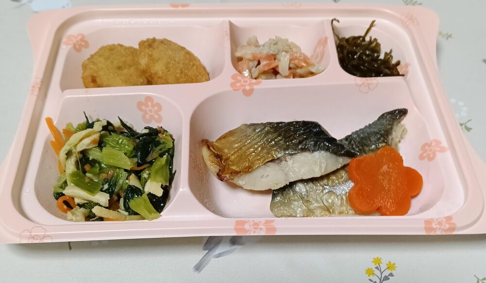 サバの塩焼き、ミニフライ 等の画像