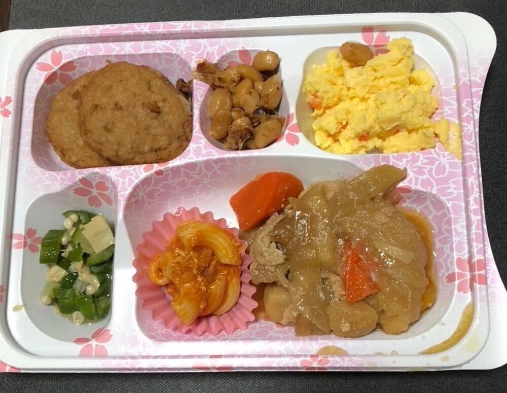 肉じゃが、スカランブルエッグ 等の画像