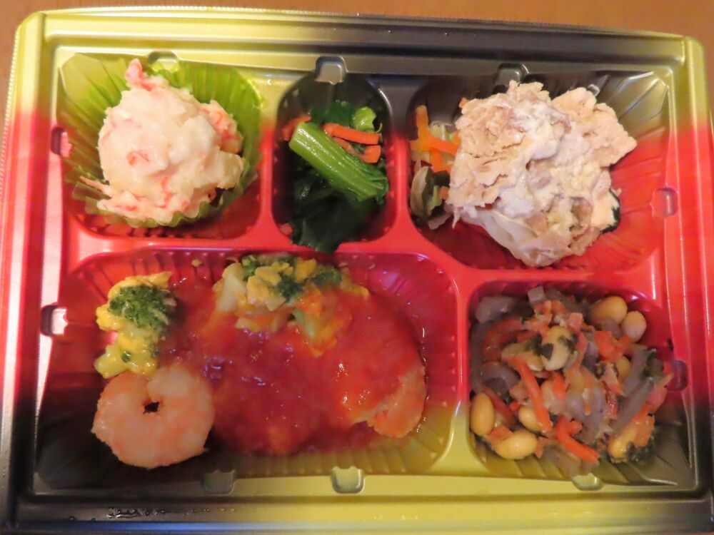 ・エビ油香るエビチリ、・ゆで豚とわかめのサラダ 等の画像