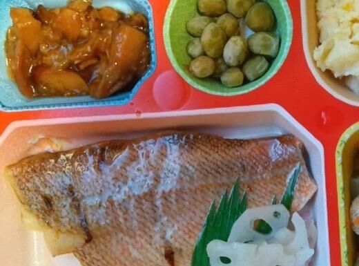 赤魚白醤油風味焼き、れんこんの甘酢漬け 等の画像