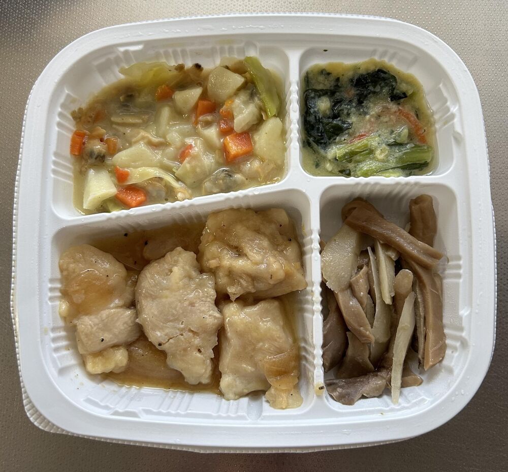 鶏肉山賊焼、春野菜うま煮 等の画像