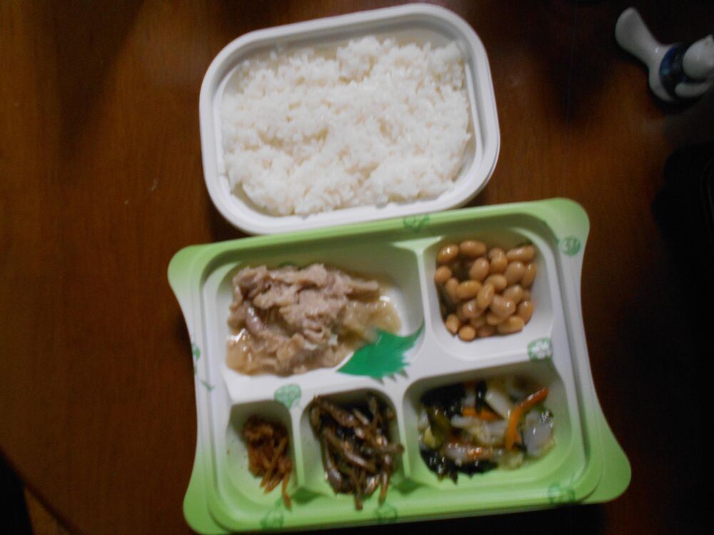 豚肉の葱塩ソース、お豆と昆布の煮物 等の画像