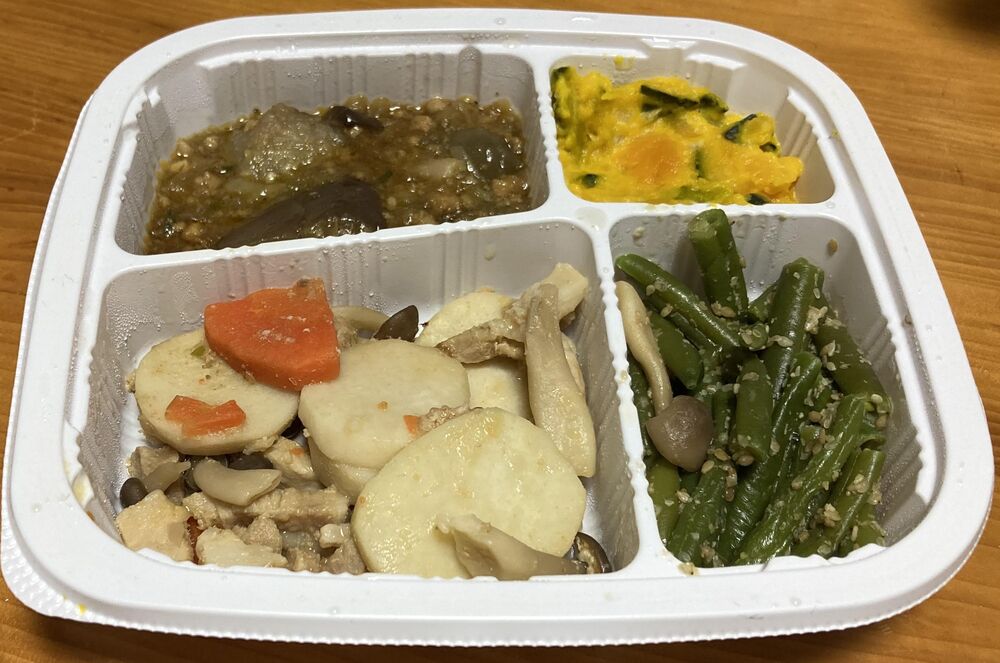 豚肉の味噌煮込み、麻婆なす 等の画像