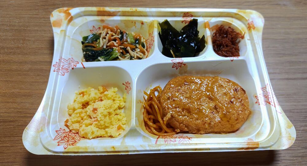 サーモンバーグ、ナポリタン 等の画像