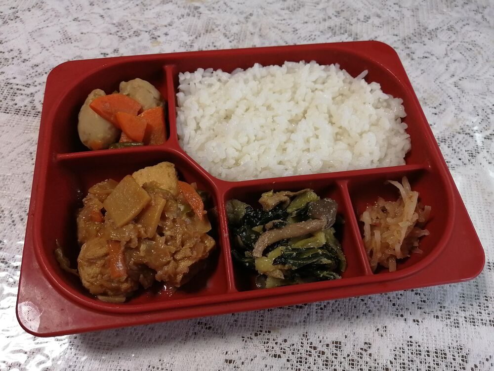 家常豆腐、チンゲン菜のごま和え 等の画像
