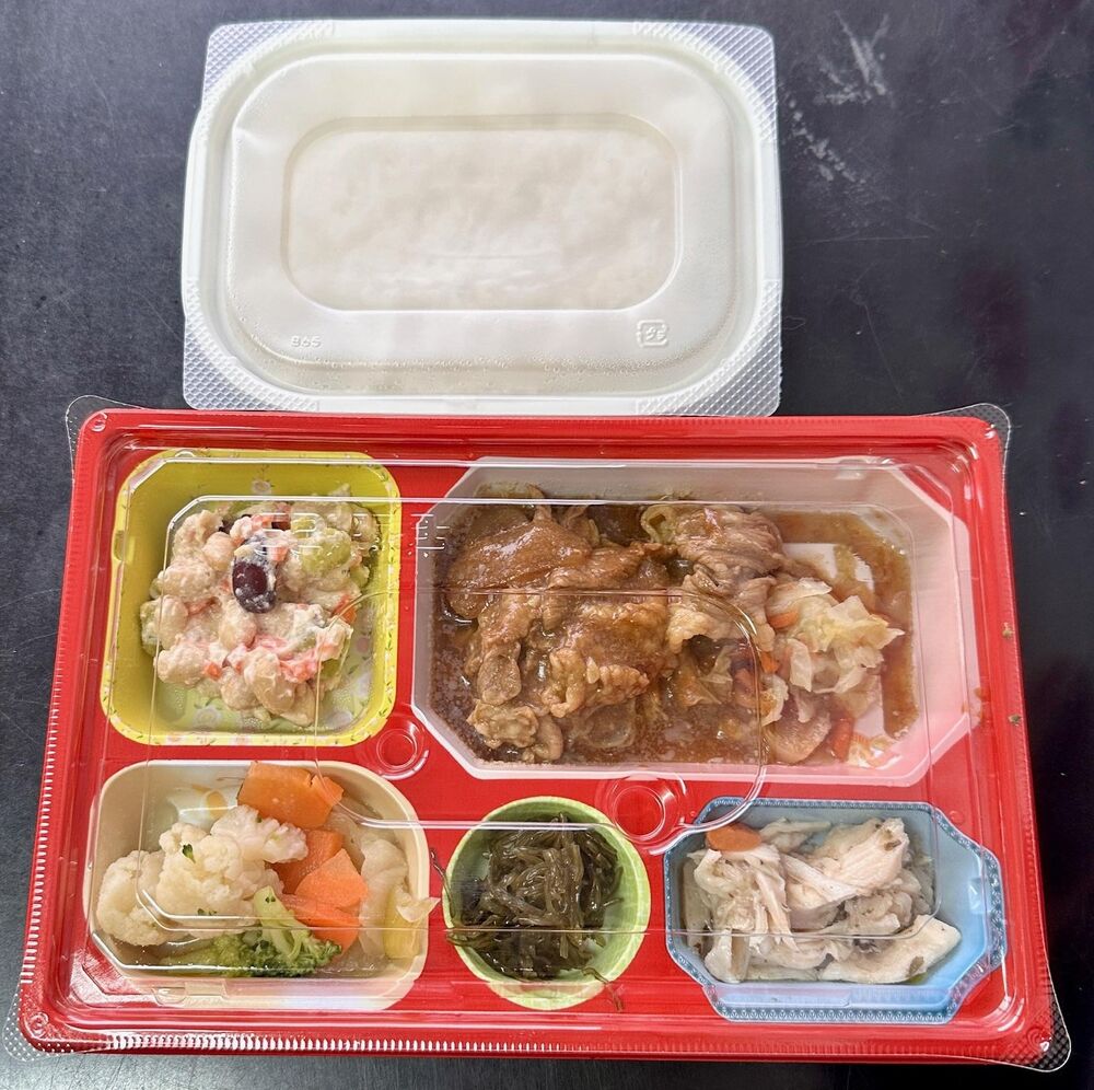 牛焼肉、花野菜のポトフ 等の画像