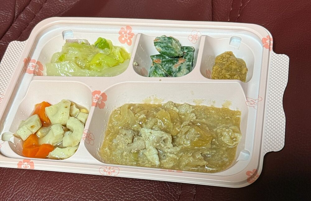 豚肉と玉ねぎの味噌仕立て、ぐる煮 等の画像