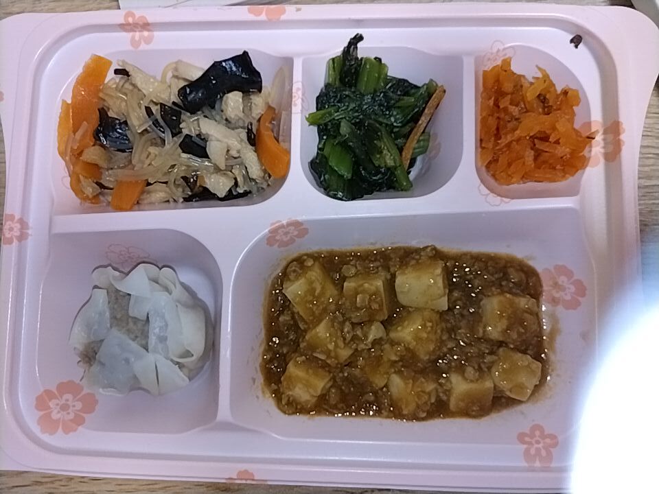 麻婆豆腐、しゅうまい 等の画像