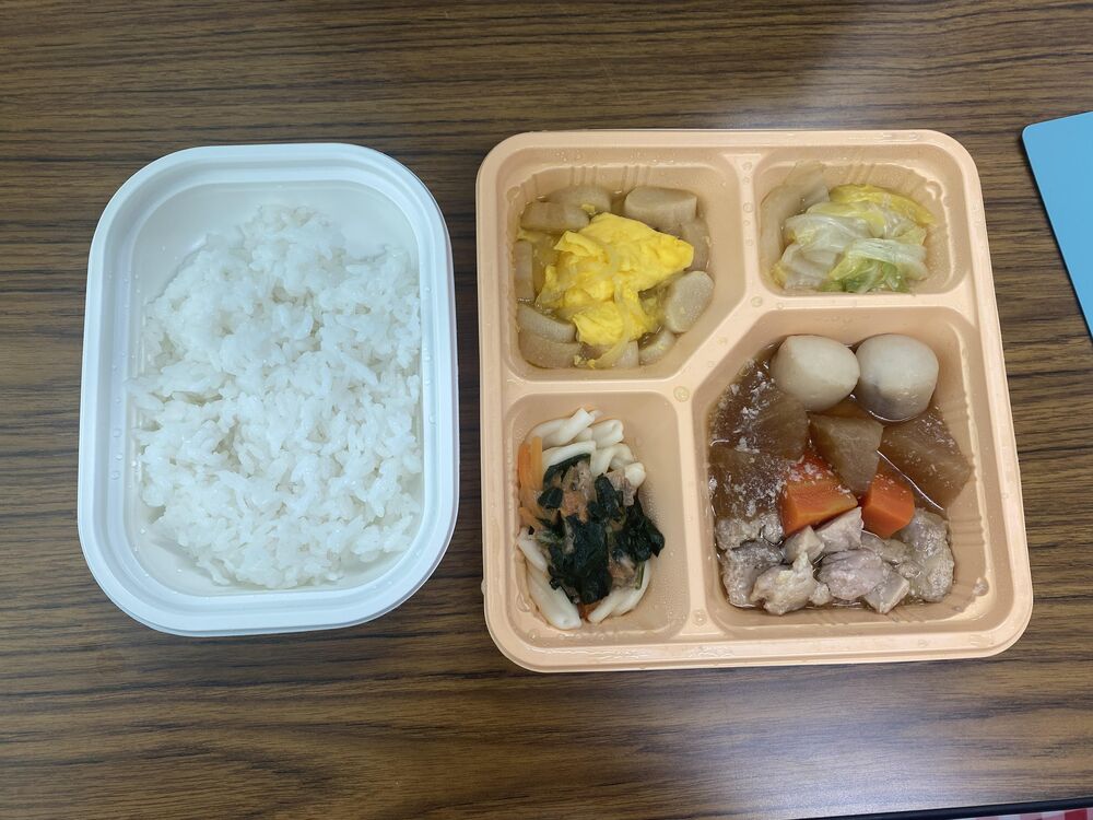 鶏肉と野菜のうま煮、白菜のおひたし 等の画像